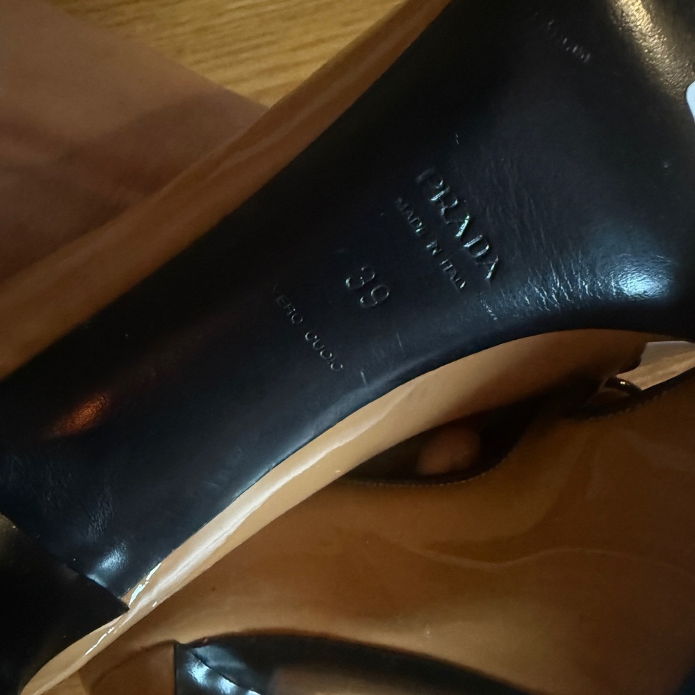 Prada Beige Patent Leather Open-Toe Slingback Pumps with Black Trim - Picture 4 of 6